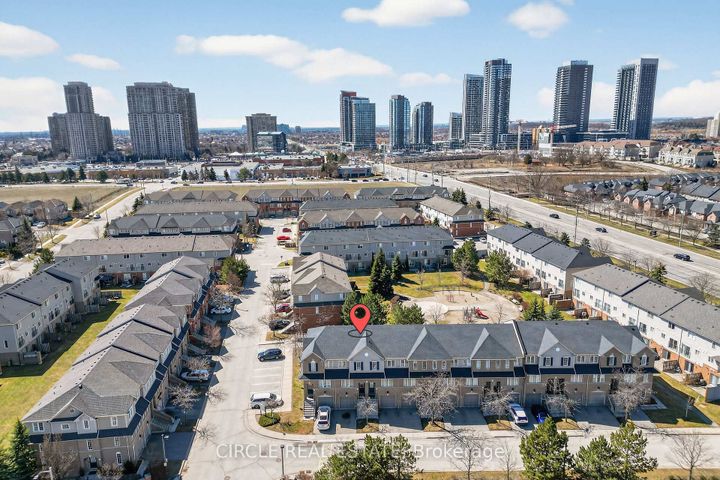 Photo 27 at 4 - 4950 Albina Way, Hurontario, Mississauga