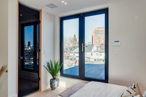 Photo 34 at 179 Palmerston Avenue, Bellwoods, Toronto