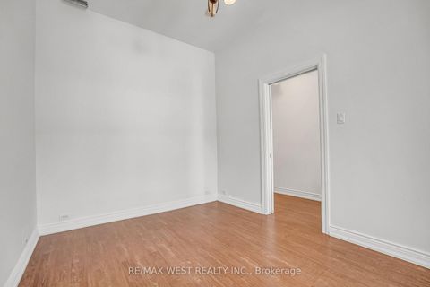 Photo 7 at 472 Symington Avenue, Pellam Park, Toronto
