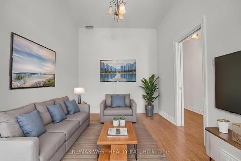 Photo 8 at 472 Symington Avenue, Pellam Park, Toronto