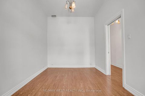 Photo 9 at 472 Symington Avenue, Pellam Park, Toronto