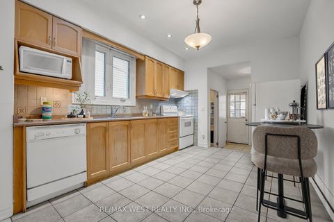 Photo 19 at 472 Symington Avenue, Pellam Park, Toronto