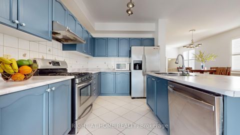 Photo 5 at 33 Fred Young Drive, CFB, Toronto