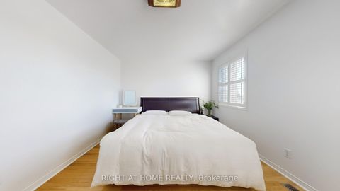 Photo 15 at 33 Fred Young Drive, CFB, Toronto