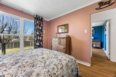 Photo 13 at 64 Hart Avenue, Kennedy Park, Toronto