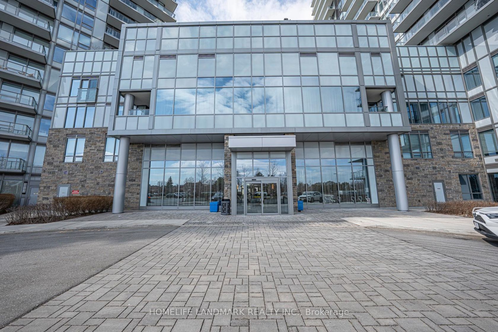 2202 - 4655 Metcalfe Avenue, Central Erin Mills, Mississauga by Loree Meneguzzi Real Estate 2202 - 4655 Metcalfe Avenue, Central Erin Mills, Mississauga