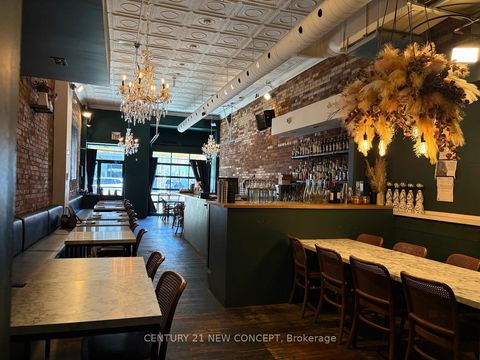 Photo 9 at 490 Queen Street W, Chinatown, Toronto