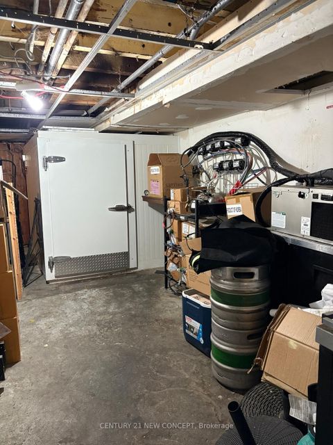 Photo 19 at 490 Queen Street W, Chinatown, Toronto