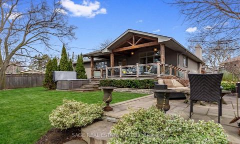 Photo 44 at 31 Ashwood Crescent, Rosethorn, Toronto