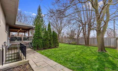 Photo 48 at 31 Ashwood Crescent, Rosethorn, Toronto