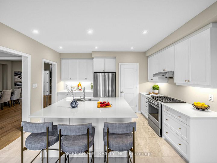 Photo 7 at 120 Antibes Drive, Credit Valley, Brampton