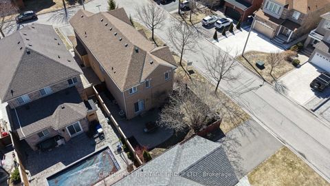 Photo 43 at 2 Adam Ernst Court, Vellore Village, Vaughan