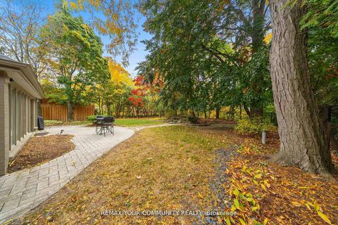 Photo 40 at 154 Old Yonge Street, Windfields, Toronto