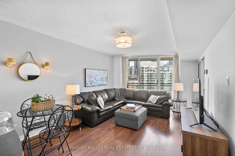 Photo 4 at 803 - 650 Queens Quay W, Waterfront Communities C1, Toronto
