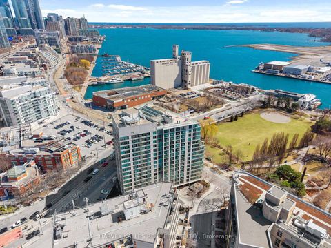 Photo 5 at 803 - 650 Queens Quay W, Waterfront Communities C1, Toronto