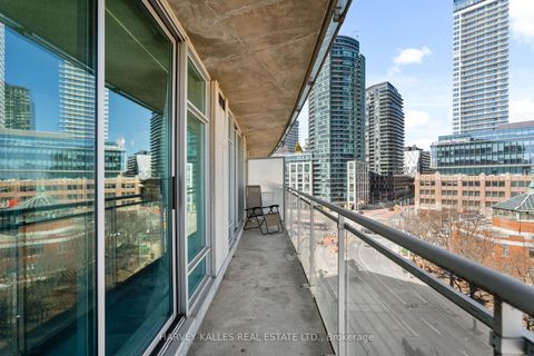 Photo 23 at 803 - 650 Queens Quay W, Waterfront Communities C1, Toronto