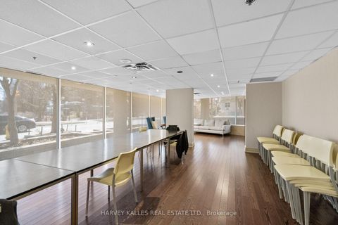 Photo 32 at 803 - 650 Queens Quay W, Waterfront Communities C1, Toronto