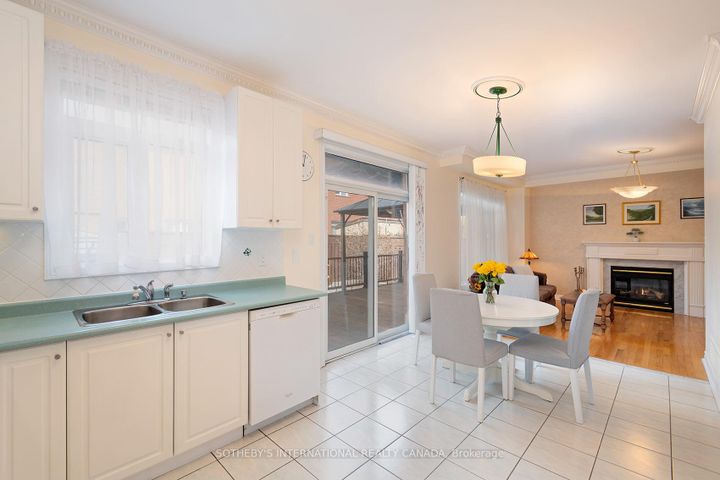 Photo 10 at 30 Bologna Road, Vellore Village, Vaughan