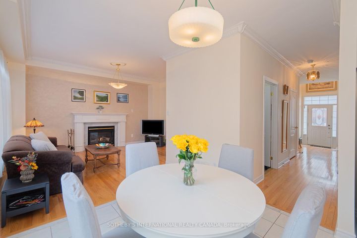 Photo 11 at 30 Bologna Road, Vellore Village, Vaughan