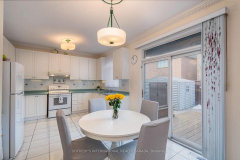 Photo 9 at 30 Bologna Road, Vellore Village, Vaughan