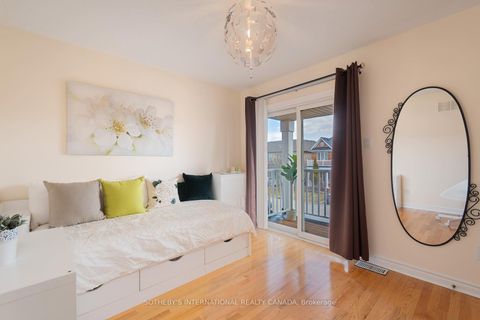 Photo 19 at 30 Bologna Road, Vellore Village, Vaughan