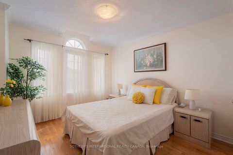 Photo 21 at 30 Bologna Road, Vellore Village, Vaughan