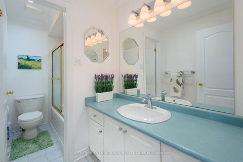 Photo 22 at 30 Bologna Road, Vellore Village, Vaughan