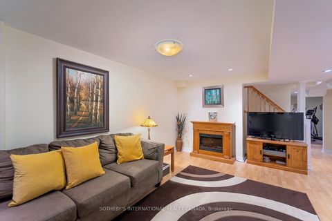 Photo 23 at 30 Bologna Road, Vellore Village, Vaughan