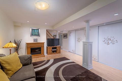 Photo 26 at 30 Bologna Road, Vellore Village, Vaughan