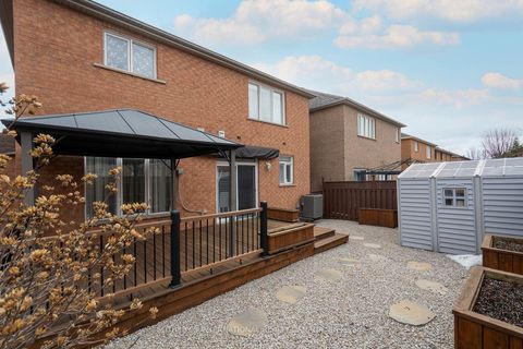 Photo 32 at 30 Bologna Road, Vellore Village, Vaughan