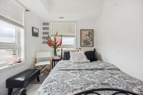 Photo 12 at 101 - 5 Chef Lane, Bayshore, Barrie