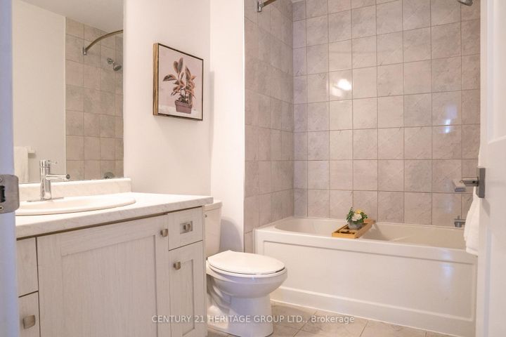 Photo 5 at 258 - 30 Times Square Boulevard, Stoney Creek Mountain, Hamilton