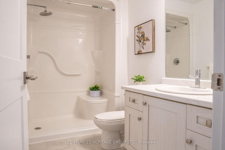 Photo 6 at 258 - 30 Times Square Boulevard, Stoney Creek Mountain, Hamilton