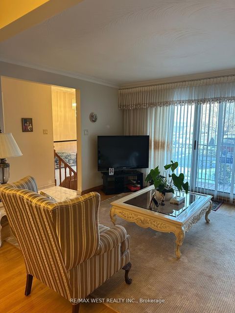 Photo 7 at 74 Elana Drive, Jane Heights, Toronto