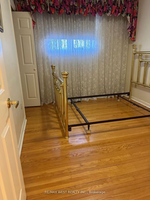 Photo 16 at 74 Elana Drive, Jane Heights, Toronto