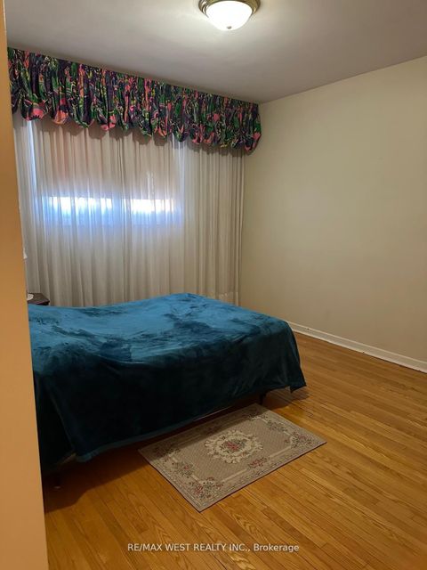 Photo 17 at 74 Elana Drive, Jane Heights, Toronto