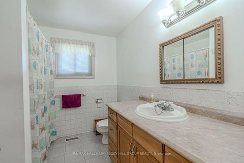 Photo 7 at 223 Phillips Street, Ardagh, Barrie