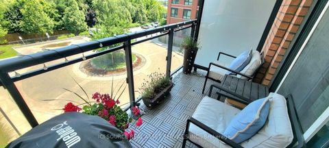 Photo 4 at 301 - 11611 Yonge Street, Jefferson, Richmond Hill