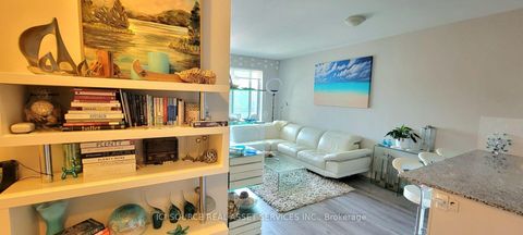 Photo 6 at 301 - 11611 Yonge Street, Jefferson, Richmond Hill