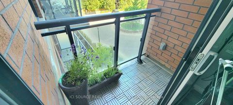 Photo 10 at 301 - 11611 Yonge Street, Jefferson, Richmond Hill