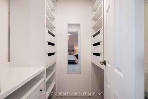 Photo 19 at 85 La Peer Boulevard, L'Amoreaux, Toronto