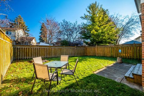 Photo 40 at 85 La Peer Boulevard, L'Amoreaux, Toronto