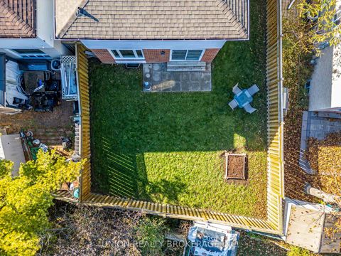 Photo 42 at 85 La Peer Boulevard, L'Amoreaux, Toronto