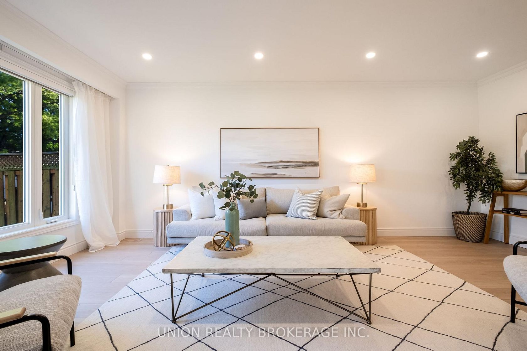 85 La Peer Boulevard, L'Amoreaux, Toronto by Loree Meneguzzi Real Estate 85 La Peer Boulevard, L'Amoreaux, Toronto