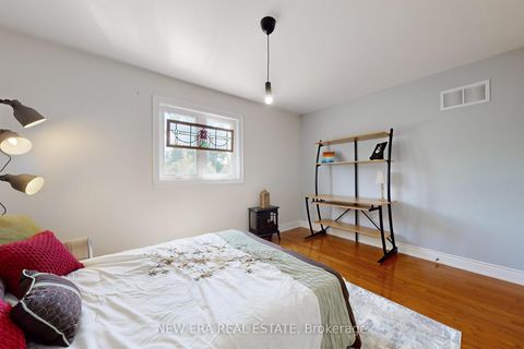 Photo 23 at 1031 Lake Drive N, Historic Lakeshore Communities, Georgina