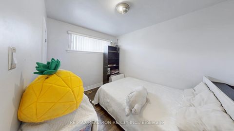 Photo 27 at 132 Porchester Drive, Woburn, Toronto