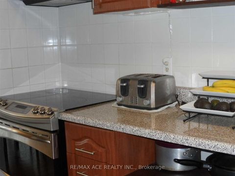 Photo 10 at 906 - 2130 Weston Road, Mount Dennis, Toronto