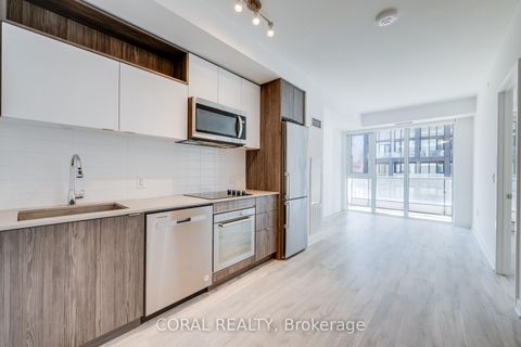 Photo 2 at 347 - 60 PRINCESS Street, Waterfront Communities C8, Toronto