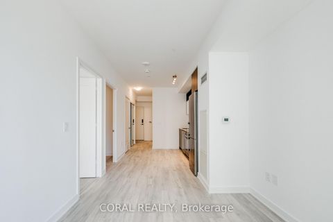 Photo 16 at 347 - 60 PRINCESS Street, Waterfront Communities C8, Toronto