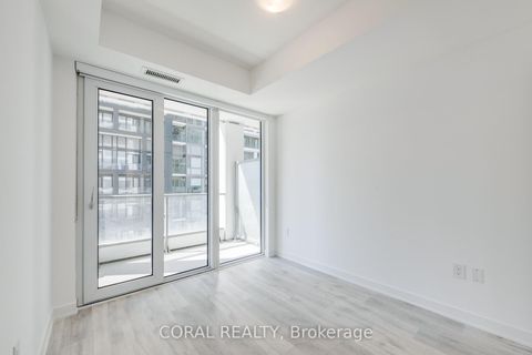 Photo 19 at 347 - 60 PRINCESS Street, Waterfront Communities C8, Toronto